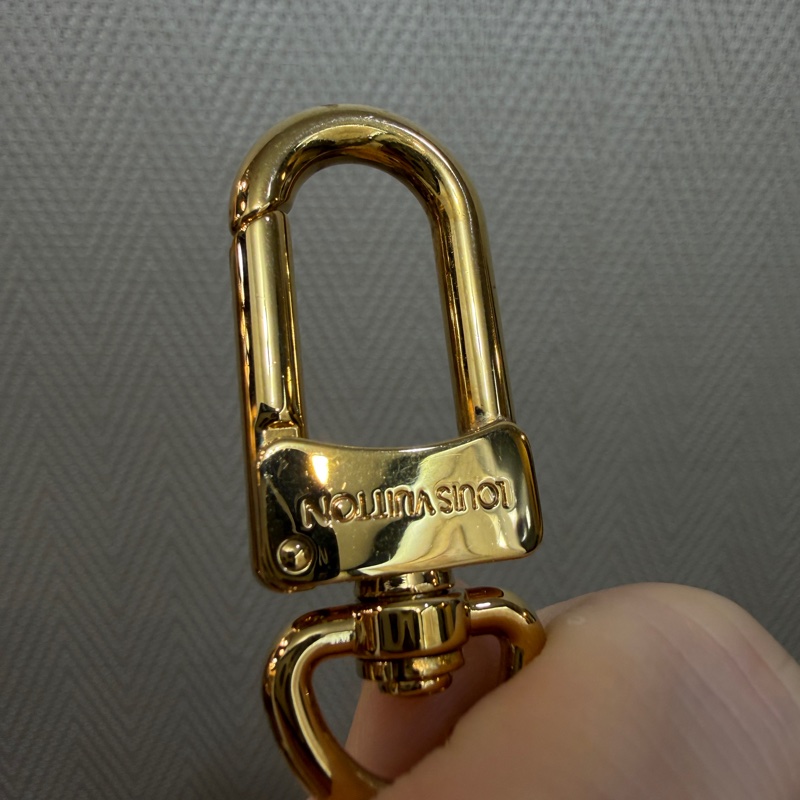 LV 金色金屬粉色Blooming Flowers吊飾M68460-5