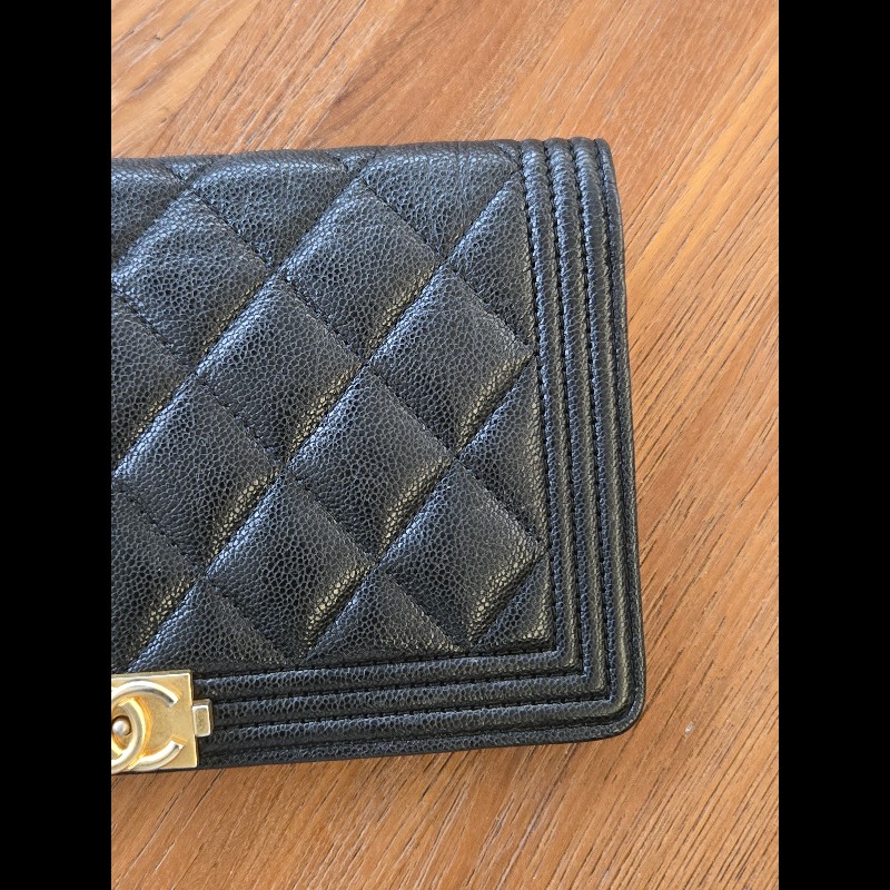 Chanel BOY對開長夾黑金-8