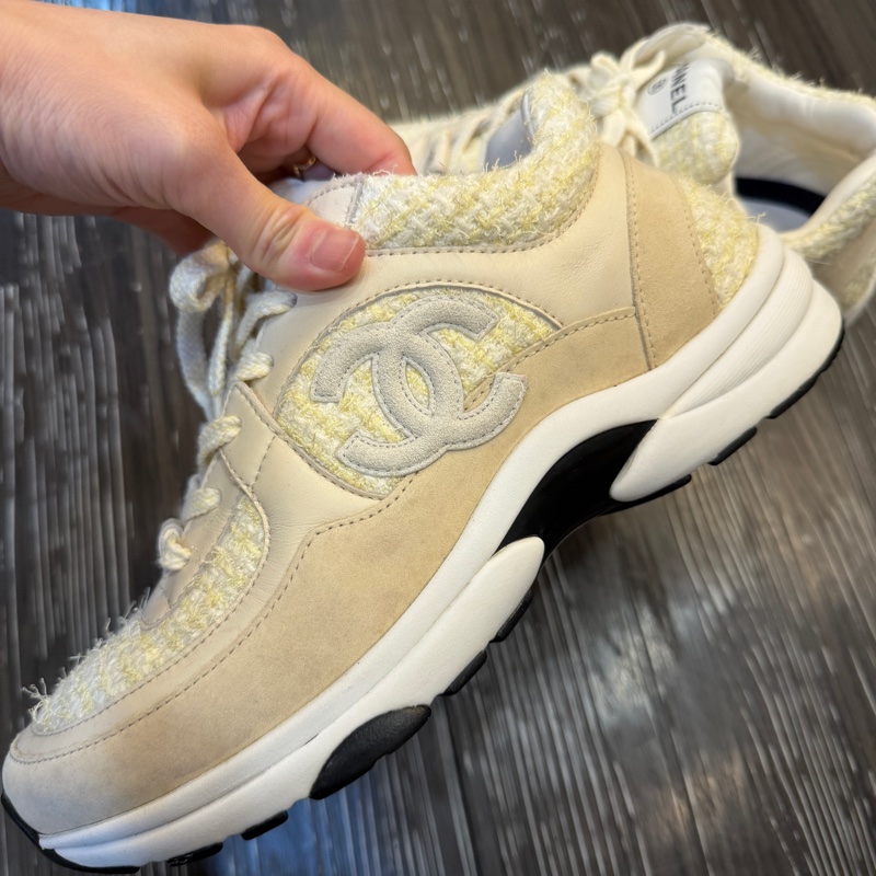 Chanel 白黃毛呢拼米色麂皮運動鞋-3