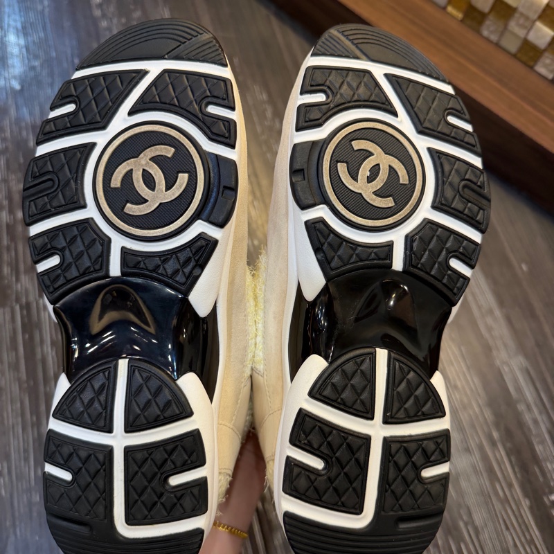 Chanel 白黃毛呢拼米色麂皮運動鞋-17