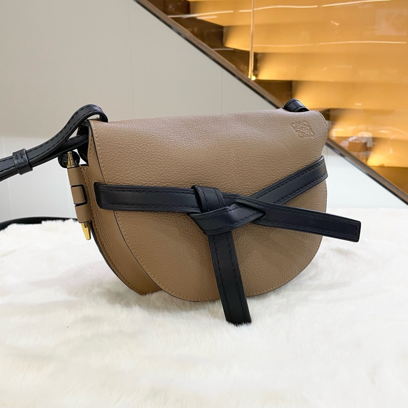 99新羅意威/Loewe  女士單肩包 斜挎包 尺寸：28*14*19  防塵袋-1