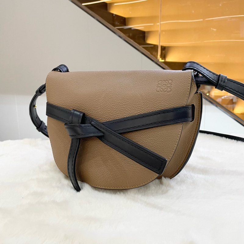 99新羅意威/Loewe  女士單肩包 斜挎包 尺寸：28*14*19  防塵袋-2