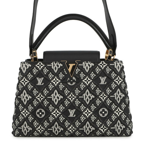 路易威登（Louis Vuitton）Capucines MM M57358 手袋，黑色，小牛皮材質，始於1854年。