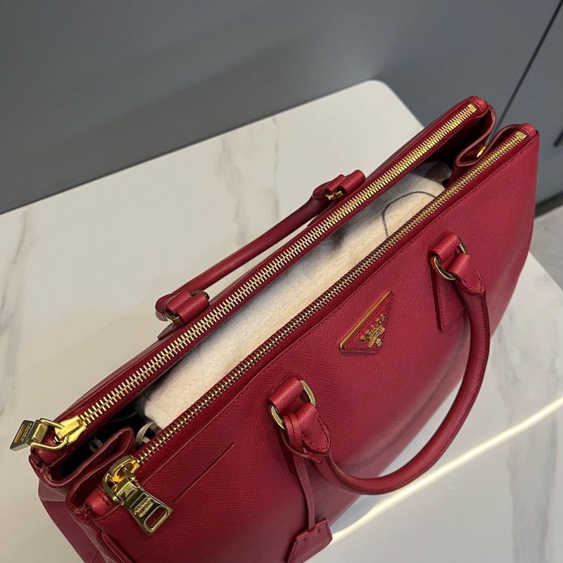 普拉達Prada西瓜紅大號殺手包 手提包 尺寸:36×15x25 防塵袋。-8