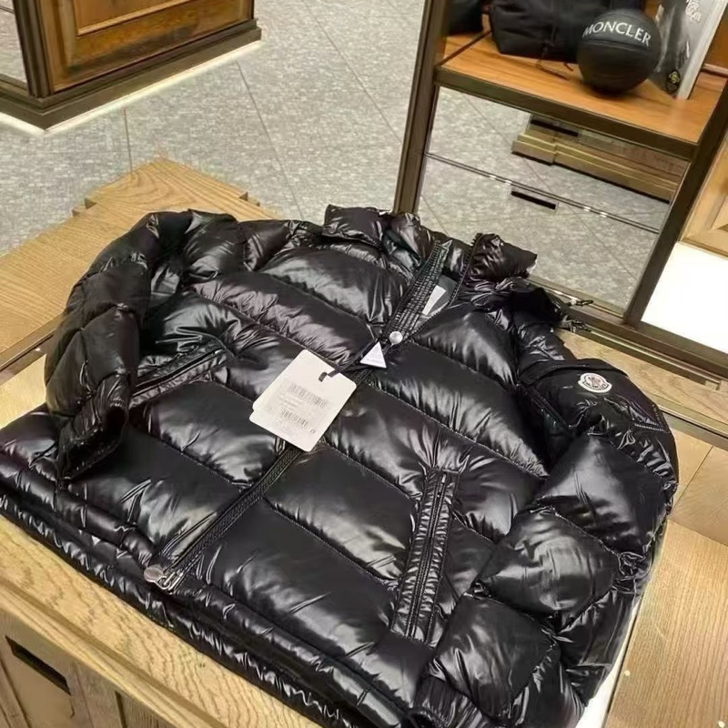 Moncler-男款 Maya 黑色羽絨#3碼-1