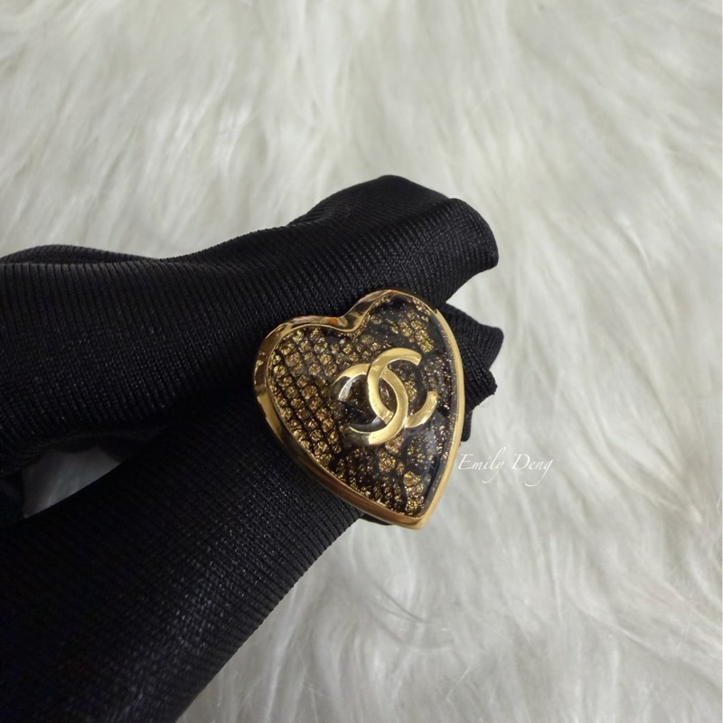 Chanel 黑蕾絲愛心耳環 黑金-4