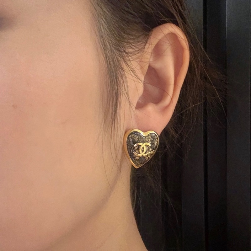 Chanel 黑蕾絲愛心耳環 黑金-9