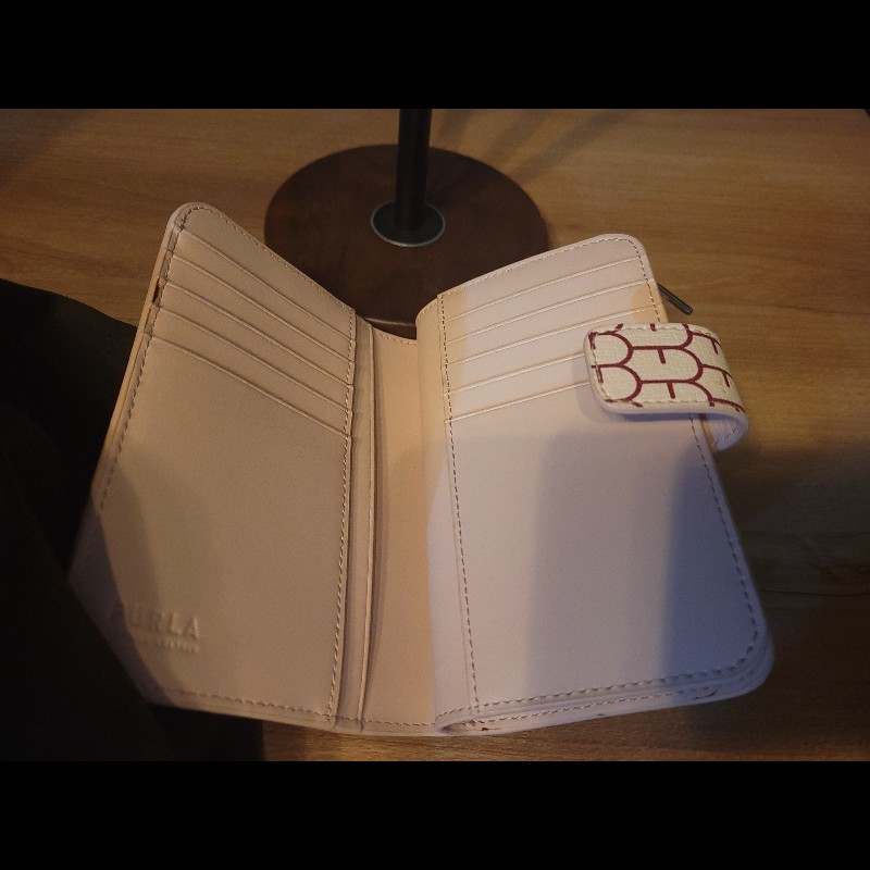 FURLA 情人節限定款 中夾 全新-4