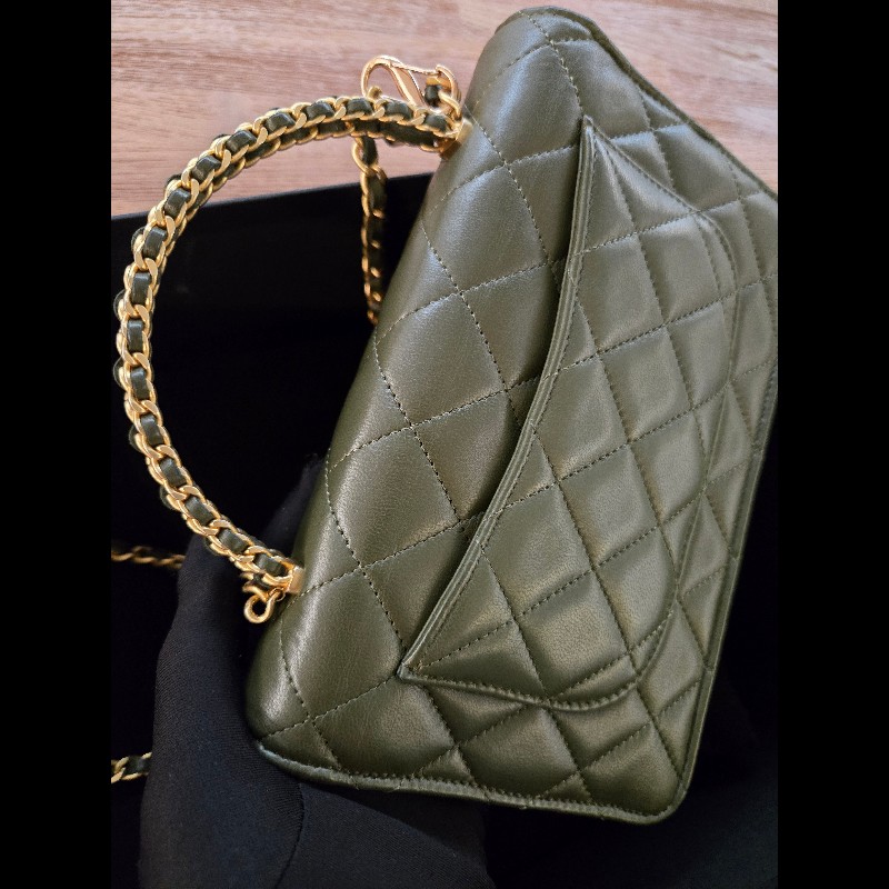 Chanel WOC附金屬提把-11