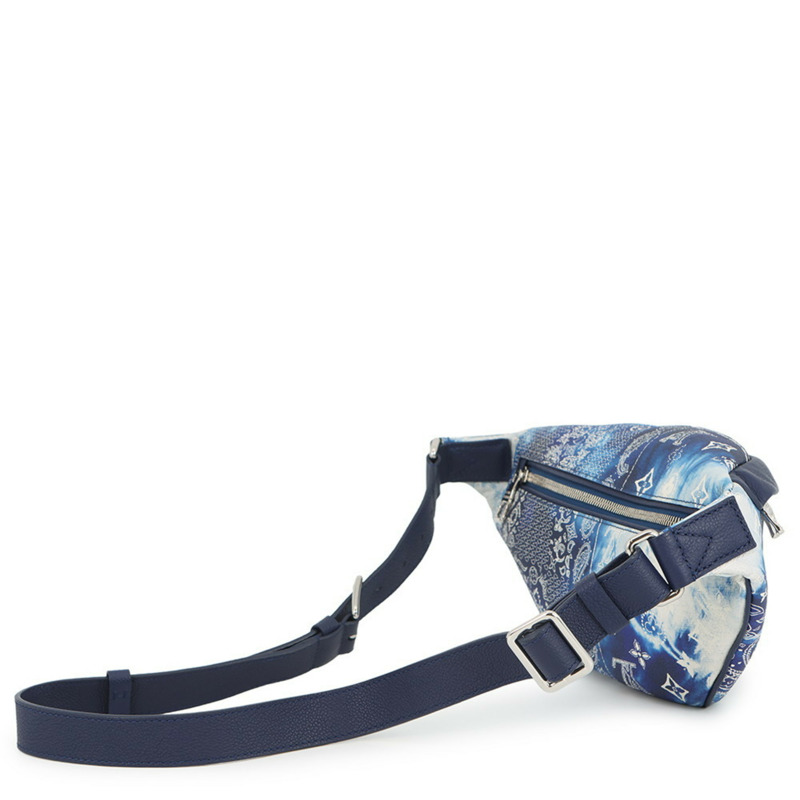 路易威登 Monogram Bandana 斜背包 Discovery Bum PM M20587 路易威登手提包-1