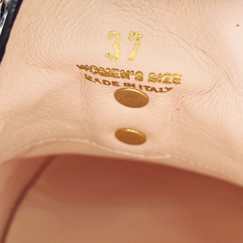 Roger Vivier/RV 黑金色 鑽扣樂福鞋 黑色漆皮材質 搭配方扣水鑽 尺碼:37碼-4