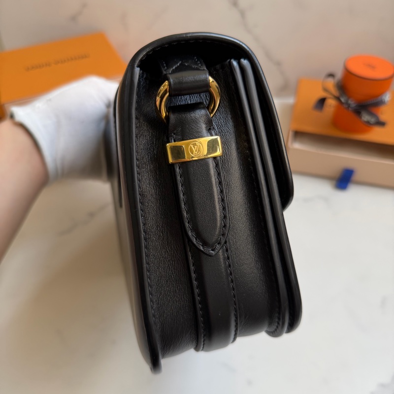 LV Pont 9 小牛皮肩背包 M55948 晶片款-5