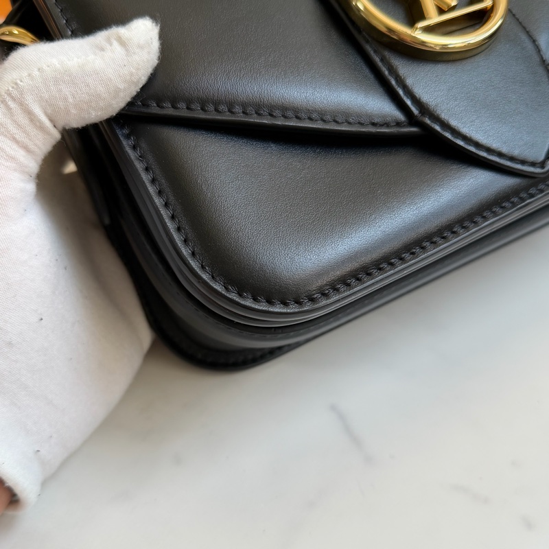 LV Pont 9 小牛皮肩背包 M55948 晶片款-11