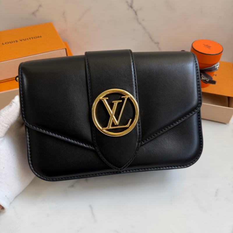 LV Pont 9 小牛皮肩背包 M55948 晶片款-1