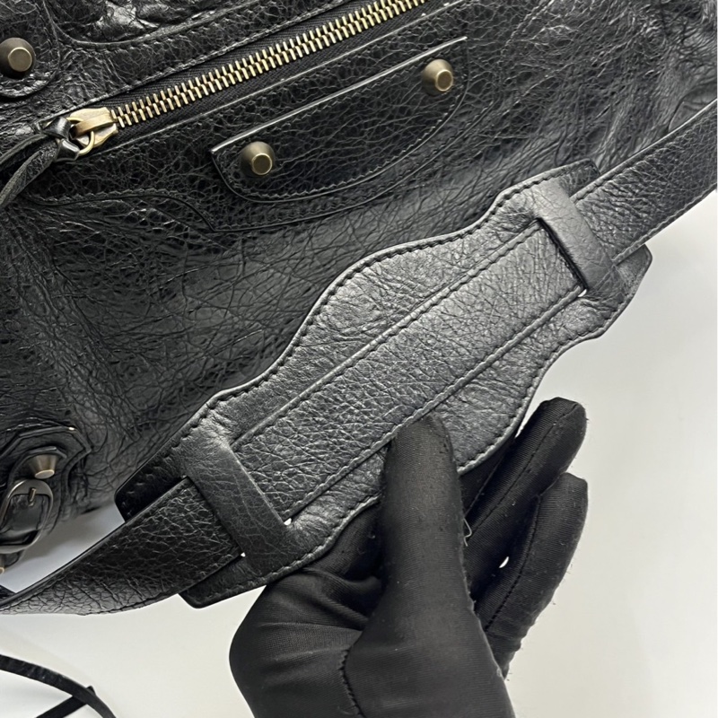 🏷️ 中號Balenciaga 機車包-8