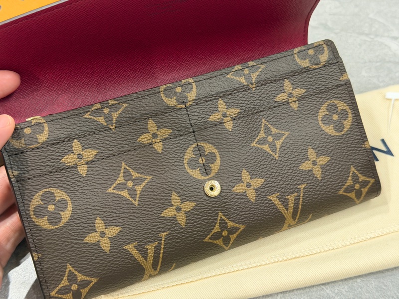 Louis Vuitton Monogram Sarah 長款錢包紫紅色-4