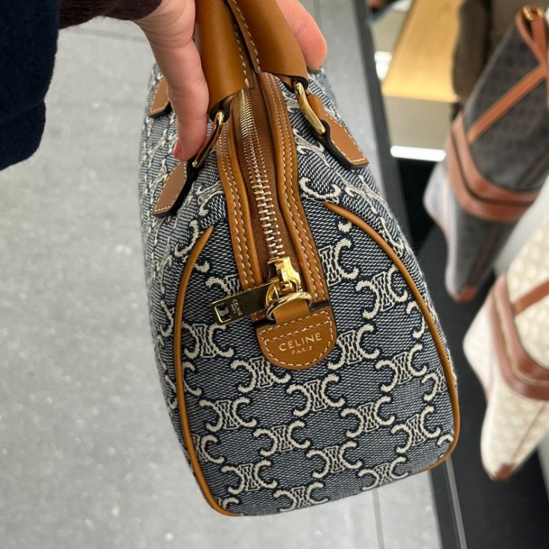 ⏰限時特賣價🌺Celine 113772 Triomphe緹花牛皮革小號波士頓包  海軍藍／淡褐色-2