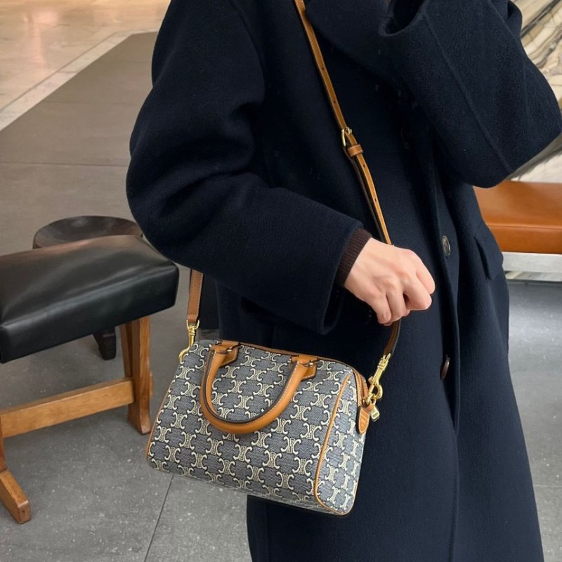 ⏰限時特賣價🌺Celine 113772 Triomphe緹花牛皮革小號波士頓包  海軍藍／淡褐色-7