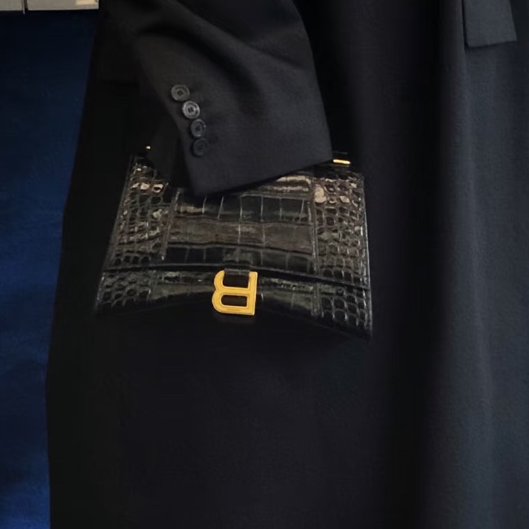 炸街必備😎99新🆕Balenciaga巴黎世家黑色鱷魚壓紋s沙漏包手提包-3