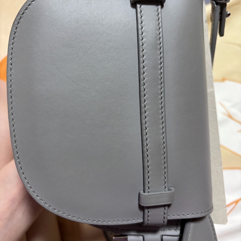 LOEWE mini gate灰色-2