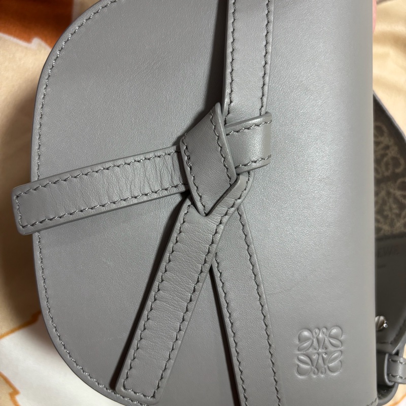 LOEWE mini gate灰色-3