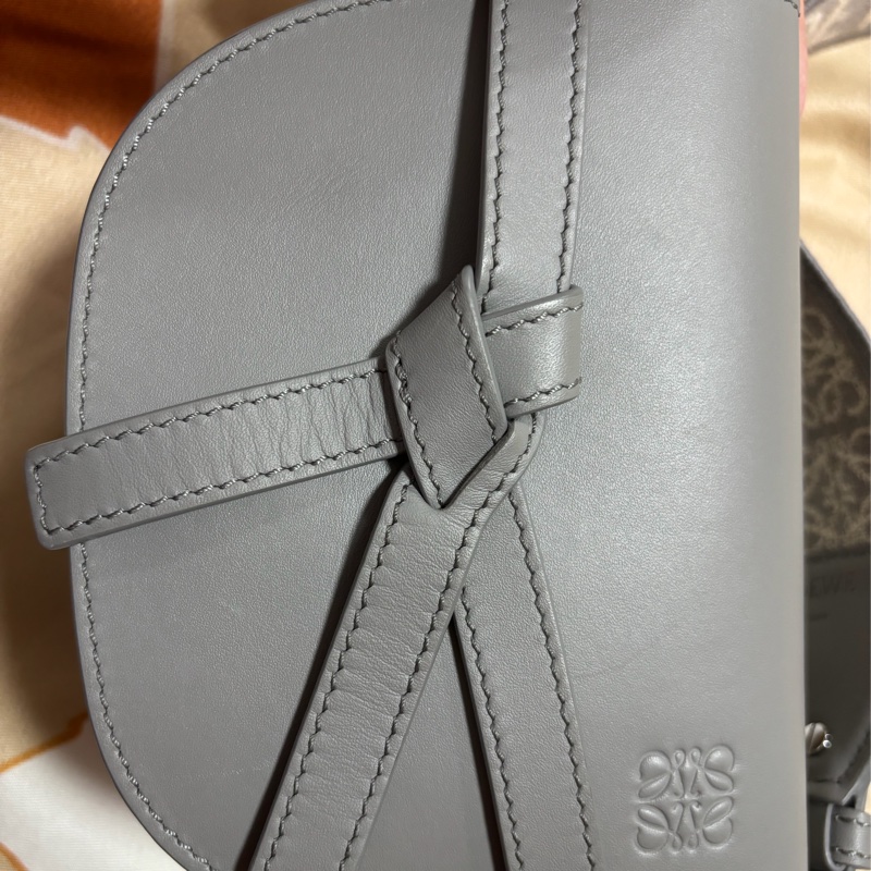 LOEWE mini gate灰色-5