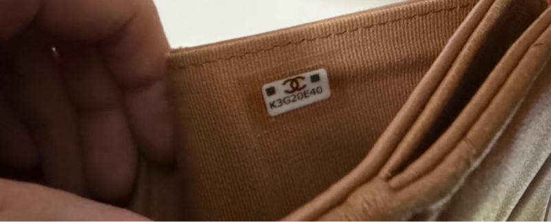 Chanel 焦糖羊皮短夾-3