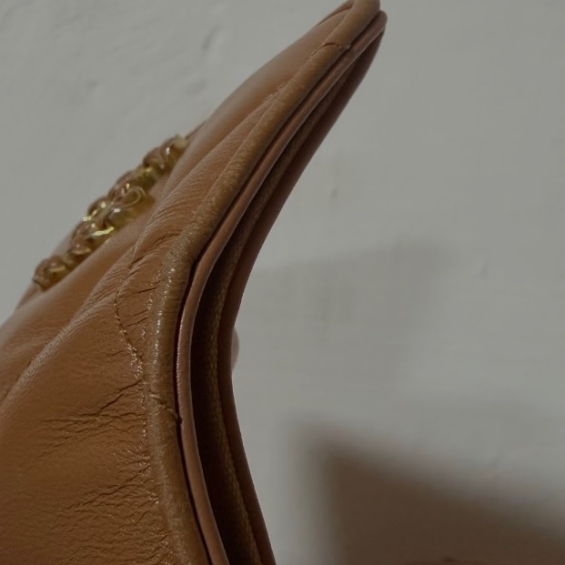 Chanel 焦糖羊皮短夾-8