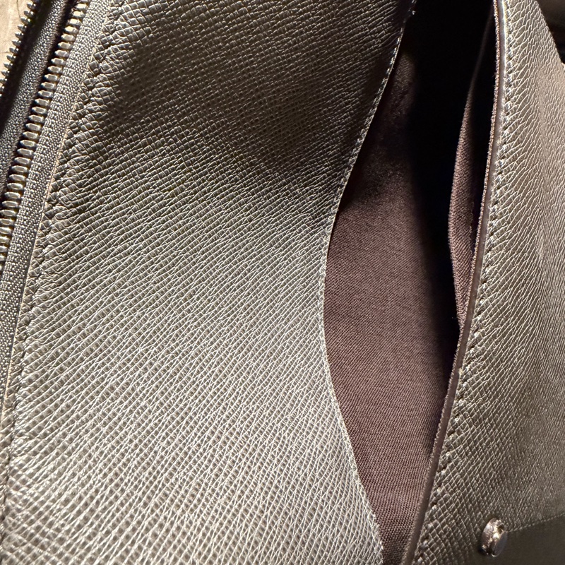 Louis Vuitton Taiga Grigori Messenger Shoulder Bag-13