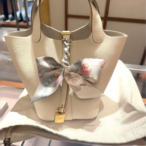 Hermes Picotin 18 奶昔白金釦 W刻 菜籃子18 🤍