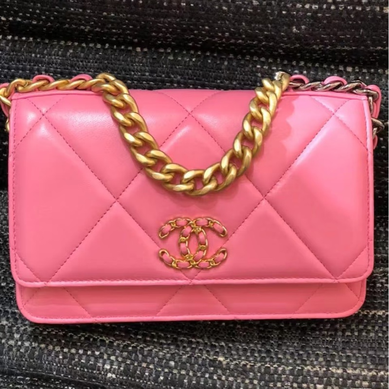CHANEL  19bag WOC 唇膏粉💕-2