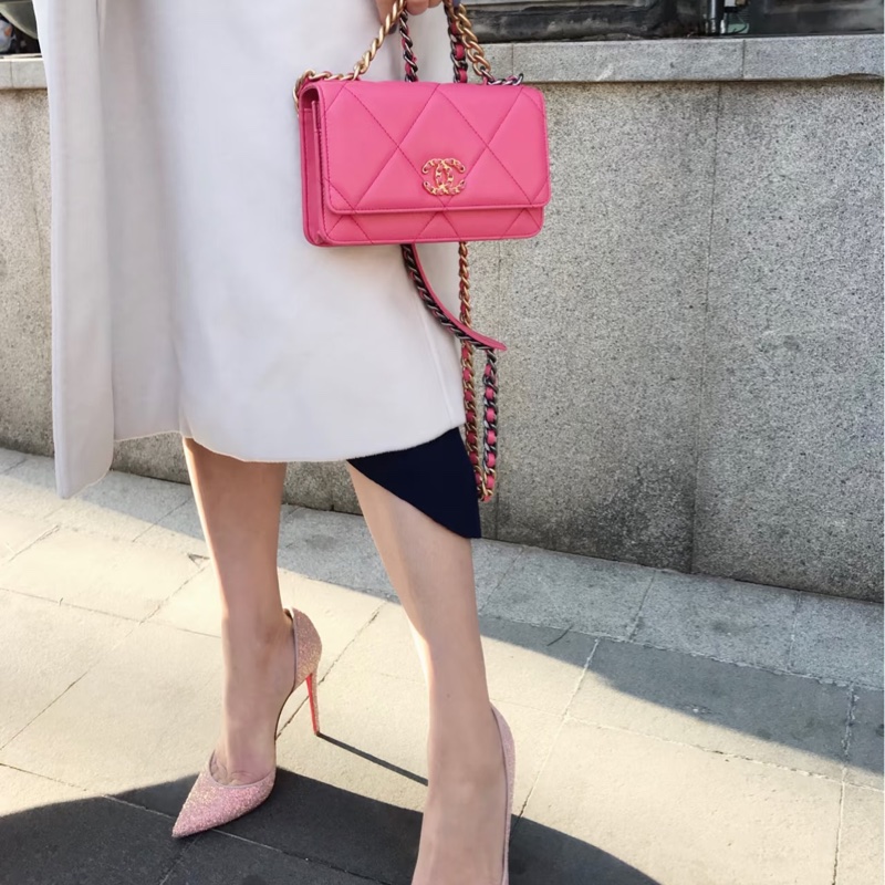 CHANEL  19bag WOC 唇膏粉💕-4