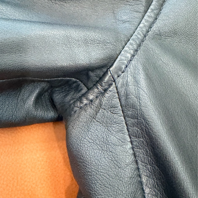 出清特價|真品 ARMANI EXCHANGE 騎士精神 中性 100%柔軟小羊皮 做工細緻-9