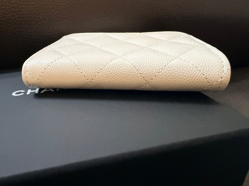 Chanel 🔥爆款🔥很仙~超級仙的白雪公主L短夾 全新全配-8