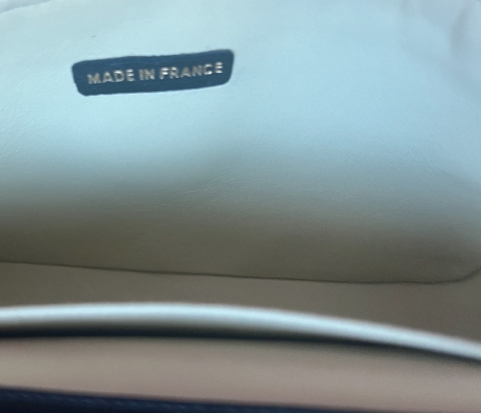 香奈兒大Logo 包-1