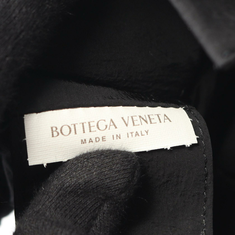 BOTTEGA VENETA 尼龍材質黑色絎縫科技卡帶 Maxi Intrecciato 單肩包-3