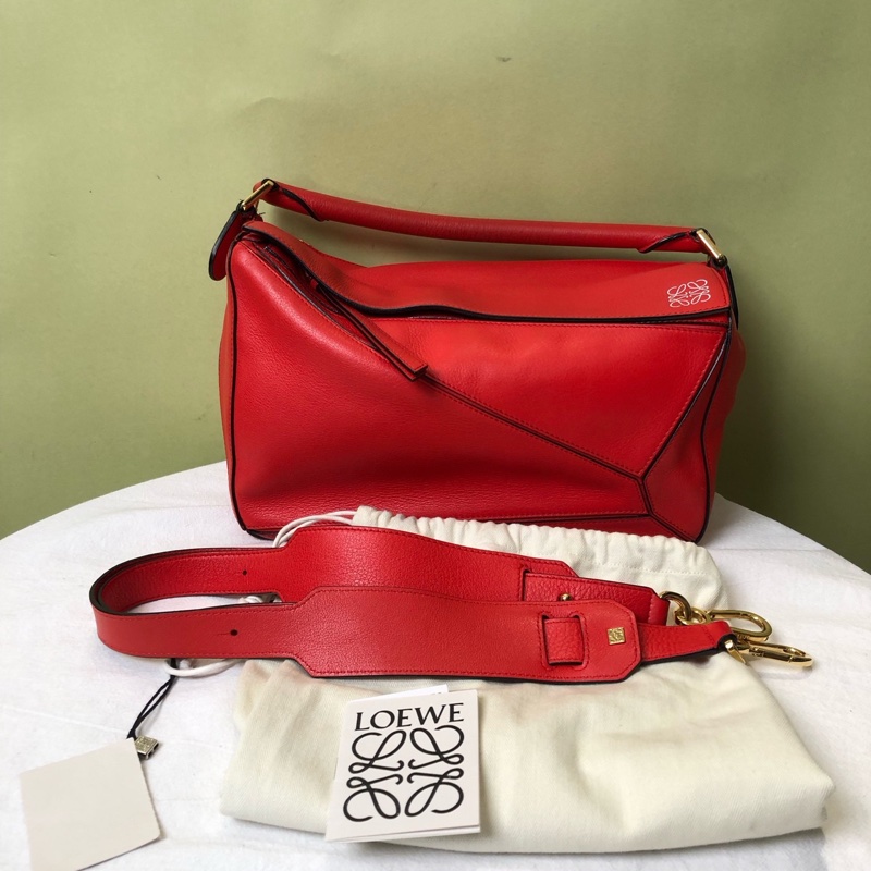 LOEWE/羅意威 紅色金扣puzzle幾何包手提斜挎包 有塵袋說明书 尺寸29*12-0