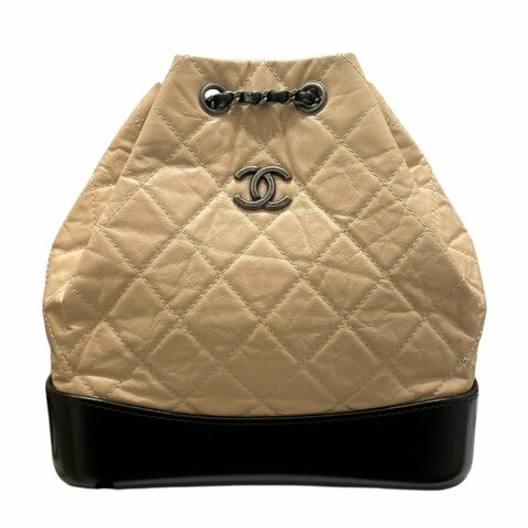 CHANEL 香奈兒 GABRIELLE 後背包 流浪包 皮革 粉膚色 金銀扣