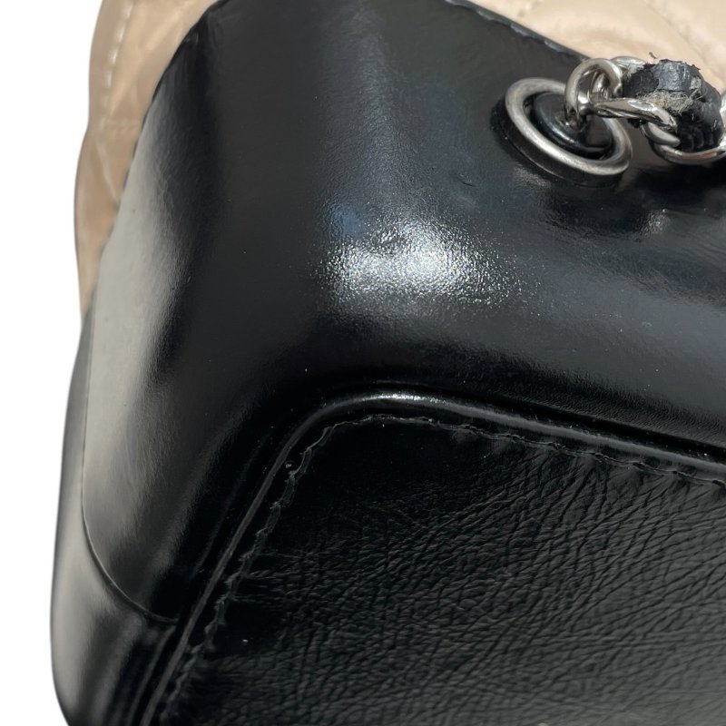 CHANEL 香奈兒 GABRIELLE 後背包 流浪包 皮革 粉膚色 金銀扣-7