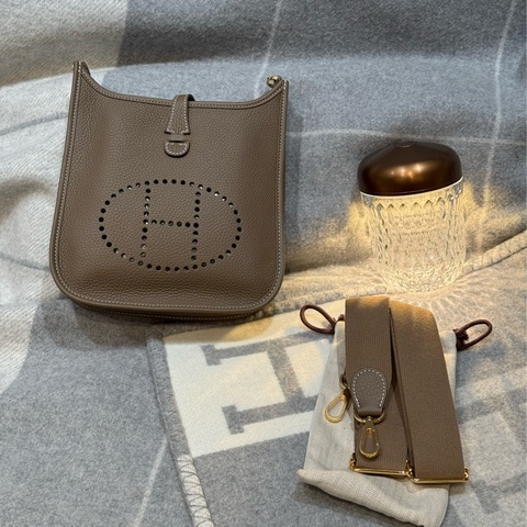 【全新現貨】Hermès Evelyne 23 K刻 大象灰金扣