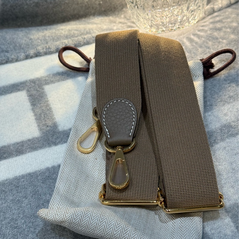 (已售出)【全新現貨】Hermès Evelyne 23 K刻 大象灰金扣-4