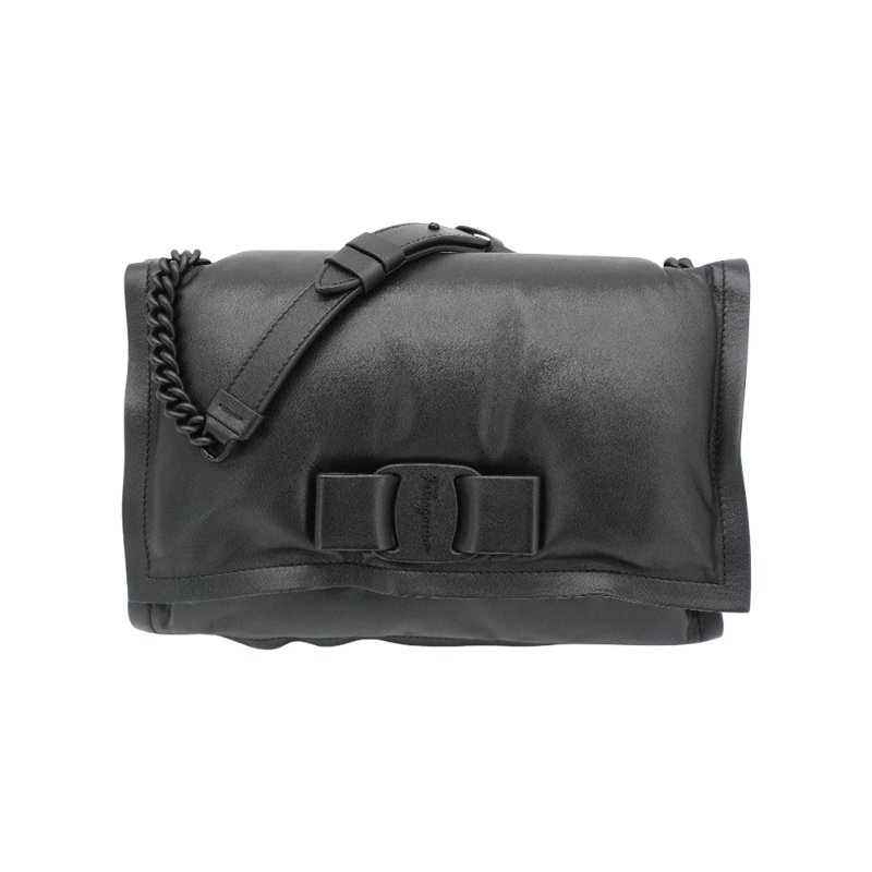 Ferragamo 霧面牛皮黑鍊肩背枕頭包(黑)-0