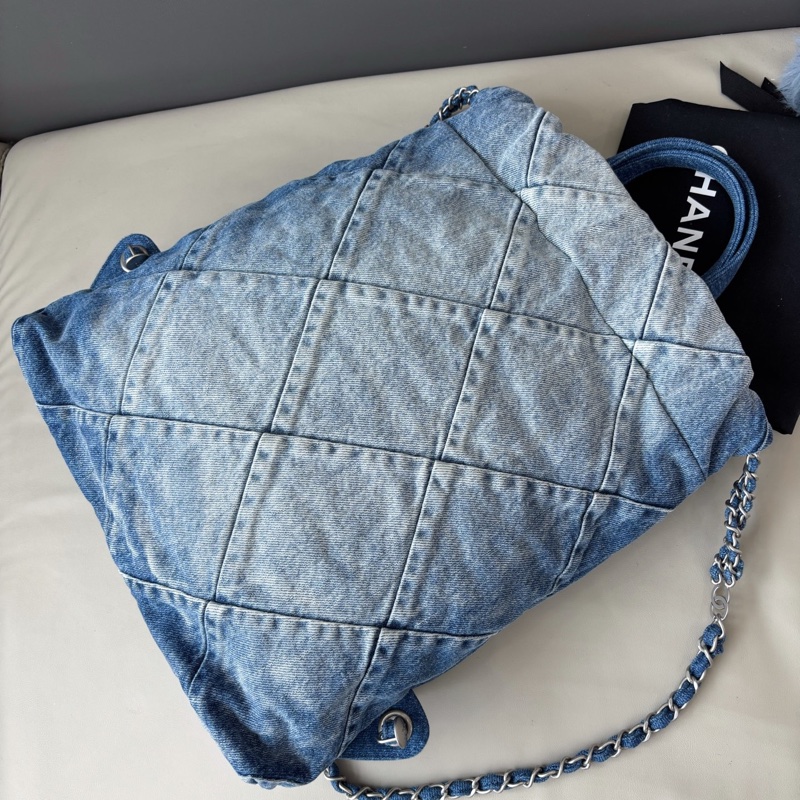 Chanel 23P藍色牛仔22bag雙肩包 尺寸約34×29，芯片款-5