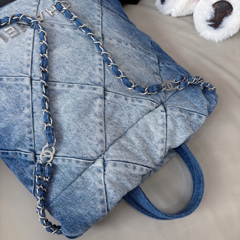 Chanel 23P藍色牛仔22bag雙肩包 尺寸約34×29，芯片款-7