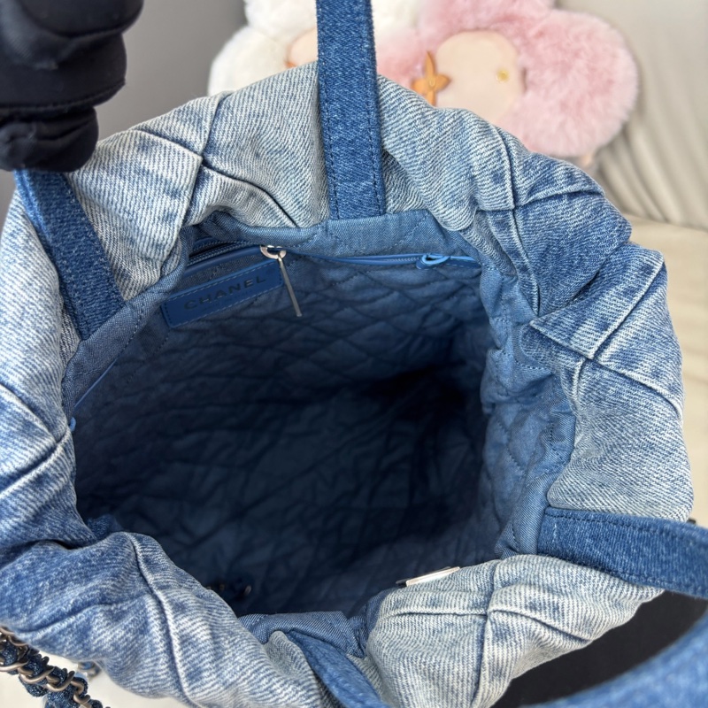 Chanel 23P藍色牛仔22bag雙肩包 尺寸約34×29，芯片款-9