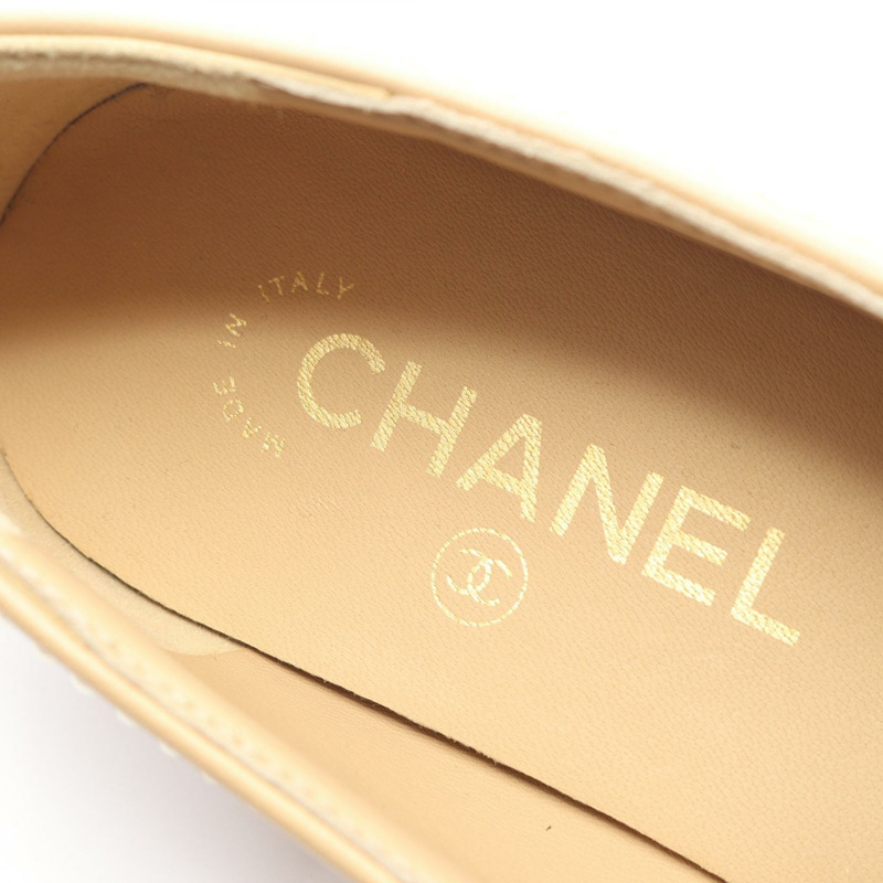 香奈兒 COCO Mark 平底樂福鞋，米色真皮，二手女款 #36-4