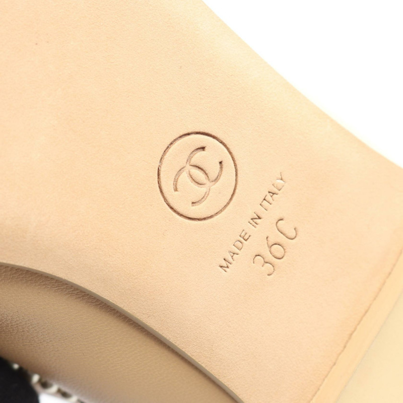 香奈兒 COCO Mark 平底樂福鞋，米色真皮，二手女款 #36-5