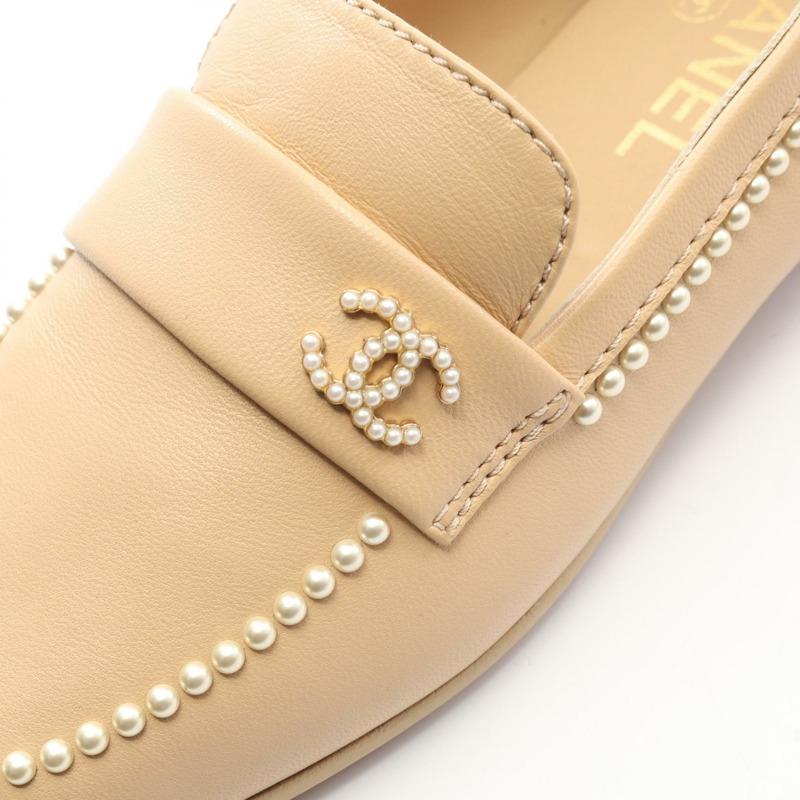 香奈兒 COCO Mark 平底樂福鞋，米色真皮，二手女款 #36-9