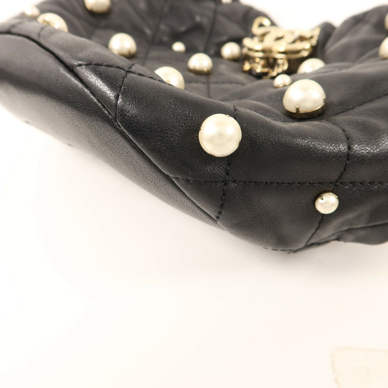 CHANEL 羊皮皮革/珍珠Pearl Bucket Bag金扣鏈帶肩背袋-11