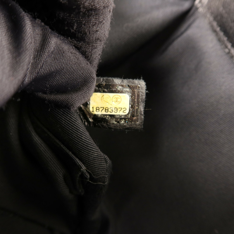 CHANEL 牛皮皮革Boy 28銀扣鏈帶肩背袋-8